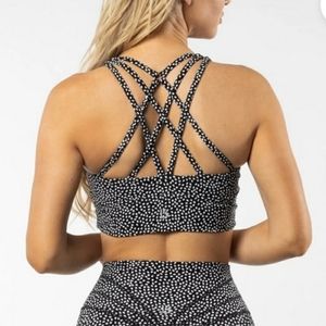 🚫 SOLD! Buffbunny revolution bossy print bra